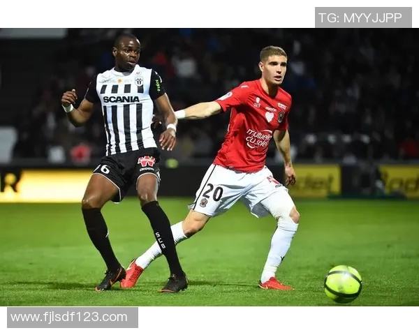 勒沃库森客场陷入困境,柏林赫塔逆袭成焦点——两连败敲响警钟